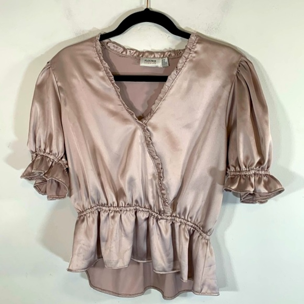 ASOS Flounce London Satin Style Peplum Hemline Women’s Size 12 Blush Pink Blouse